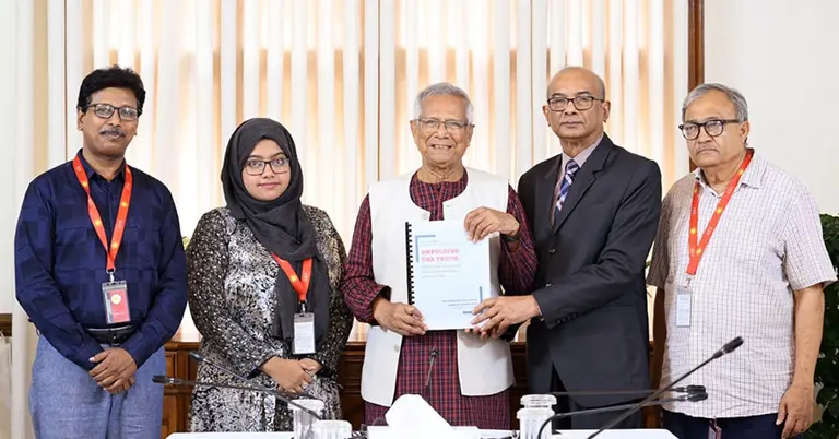 প্রধান উপদেষ্টার কাছে গুম সংক্রান্ত কমিশনের দ্বিতীয় ইন্টেরিম রিপোর্ট জমা